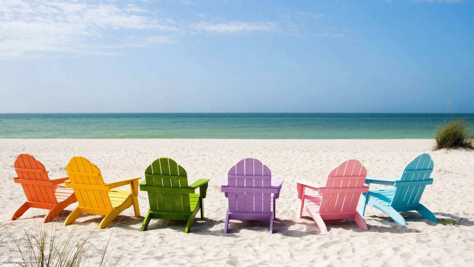 Sommeræstetiske farverige strandstole Wallpapers