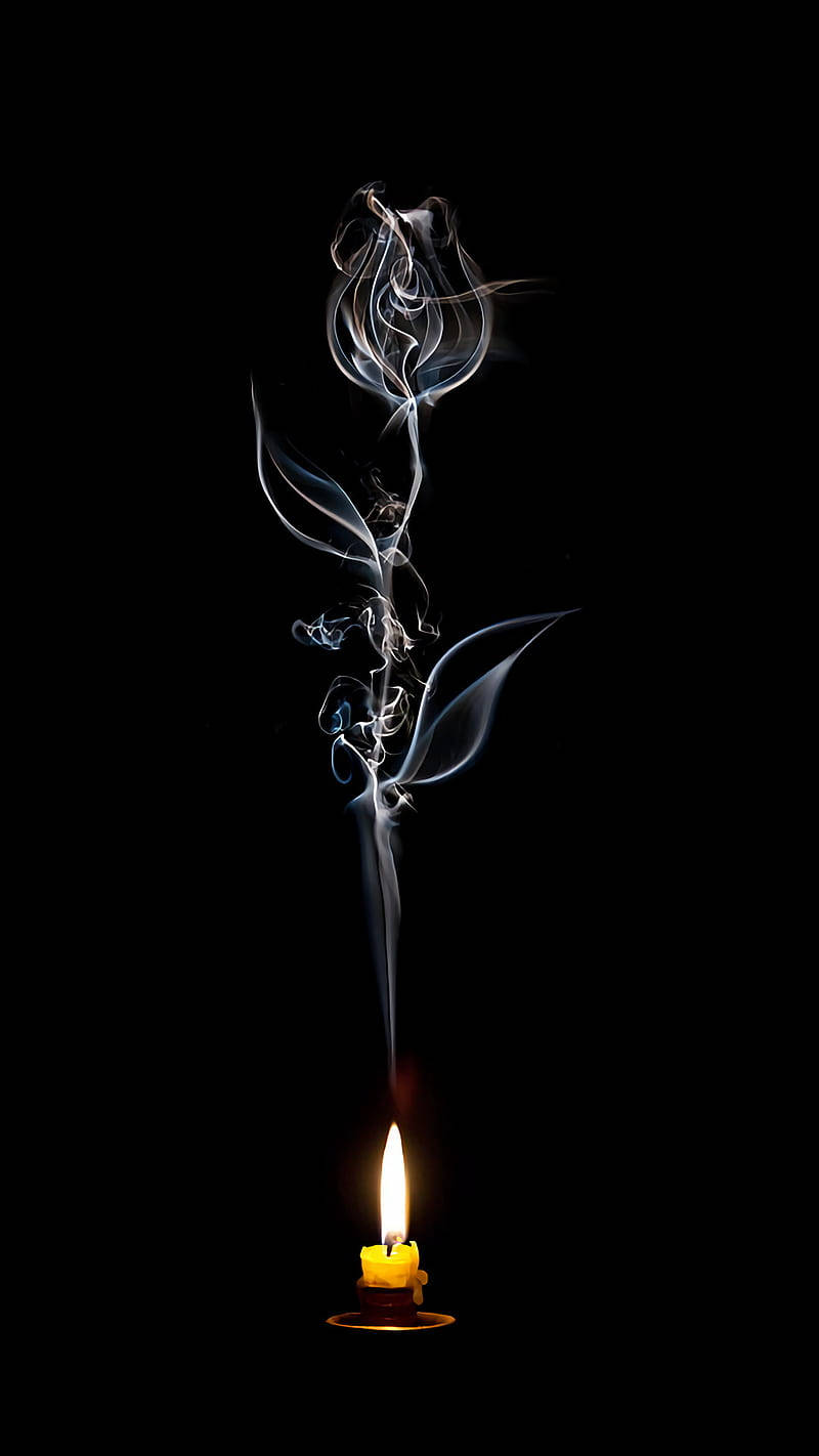 Sort baggrund med stearinlys og blomst Wallpapers