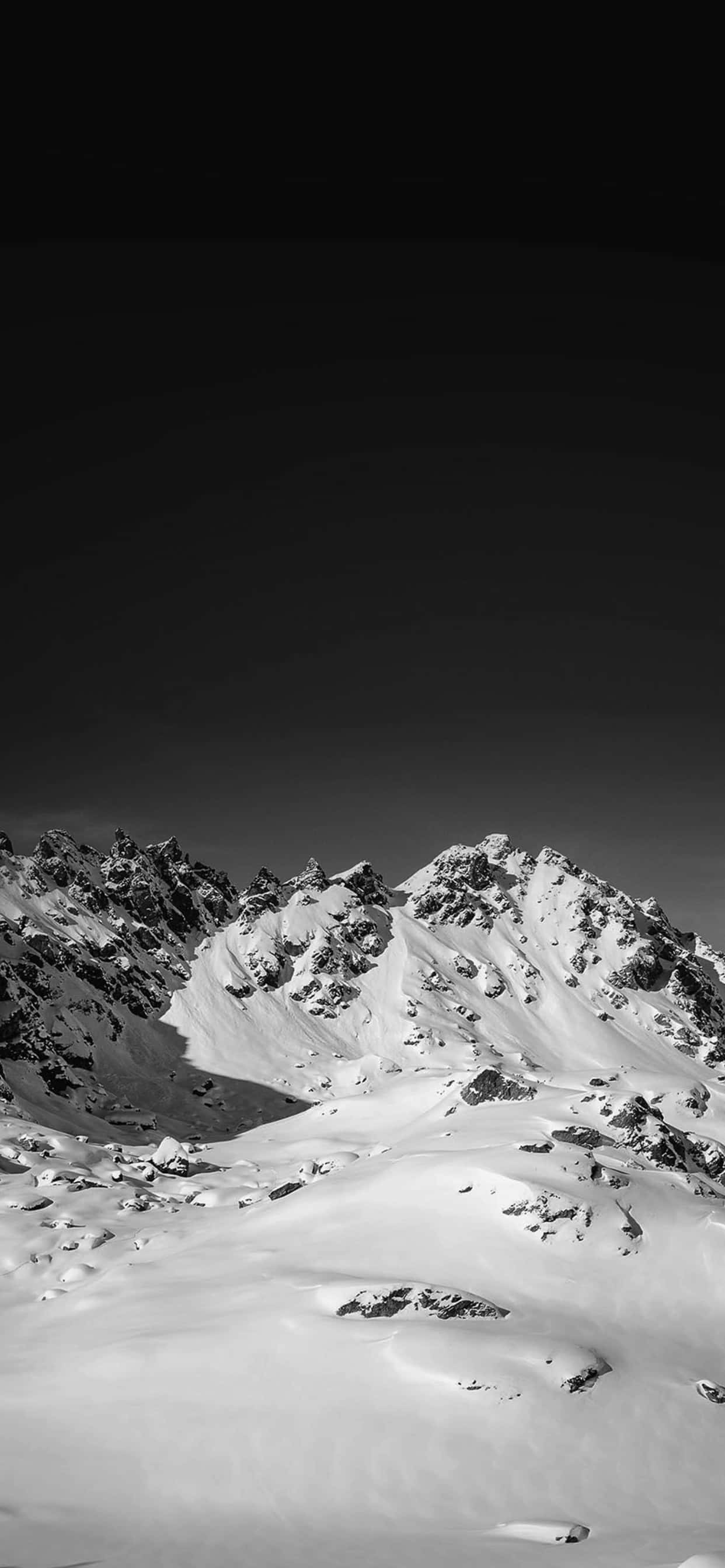 Sort-hvidt bjerg iPhone XS Max vinterbaggrund Wallpapers