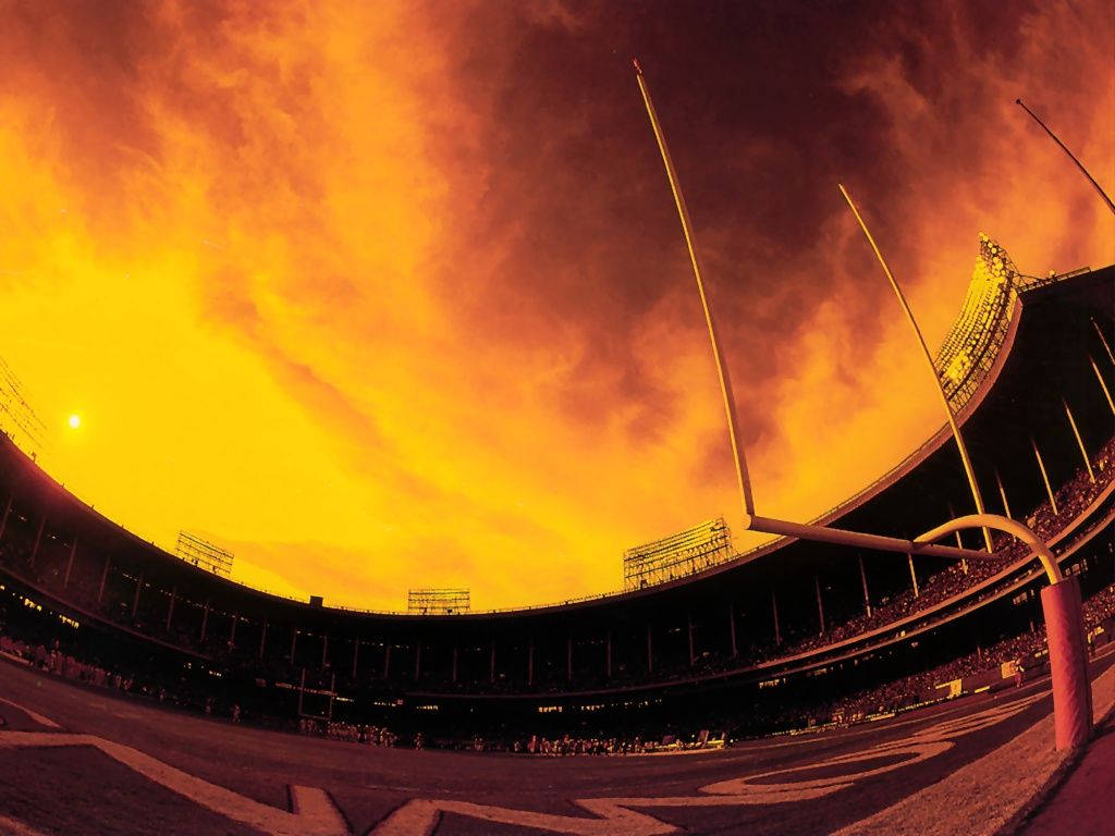 Sportsbane med flammende himmel Wallpapers