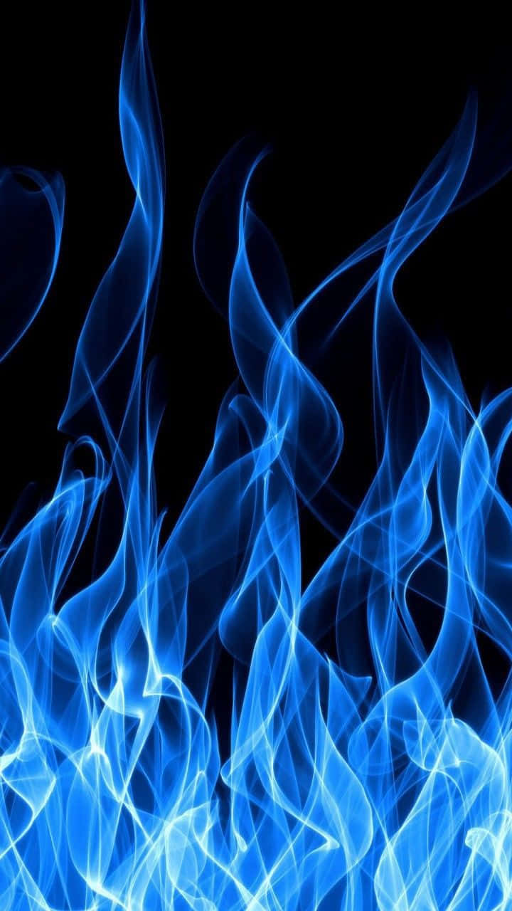 Æstetisk blå ild på sort baggrund Wallpapers