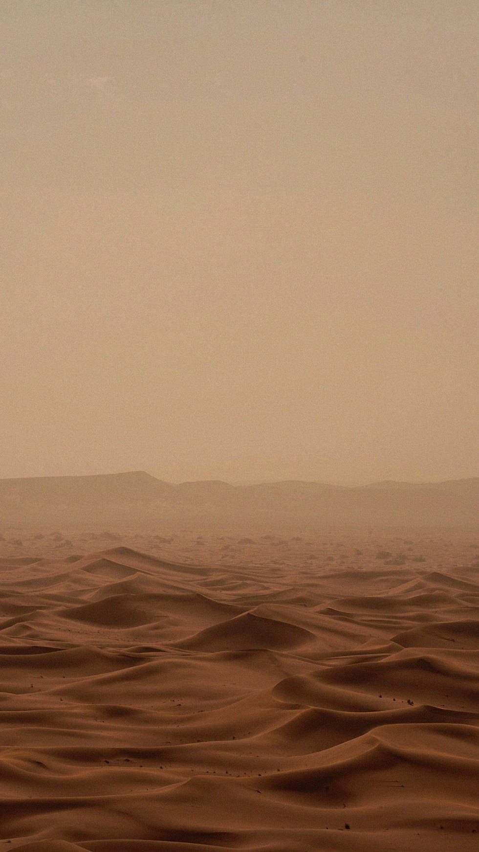 Æstetisk brun himmel og ørken Wallpapers