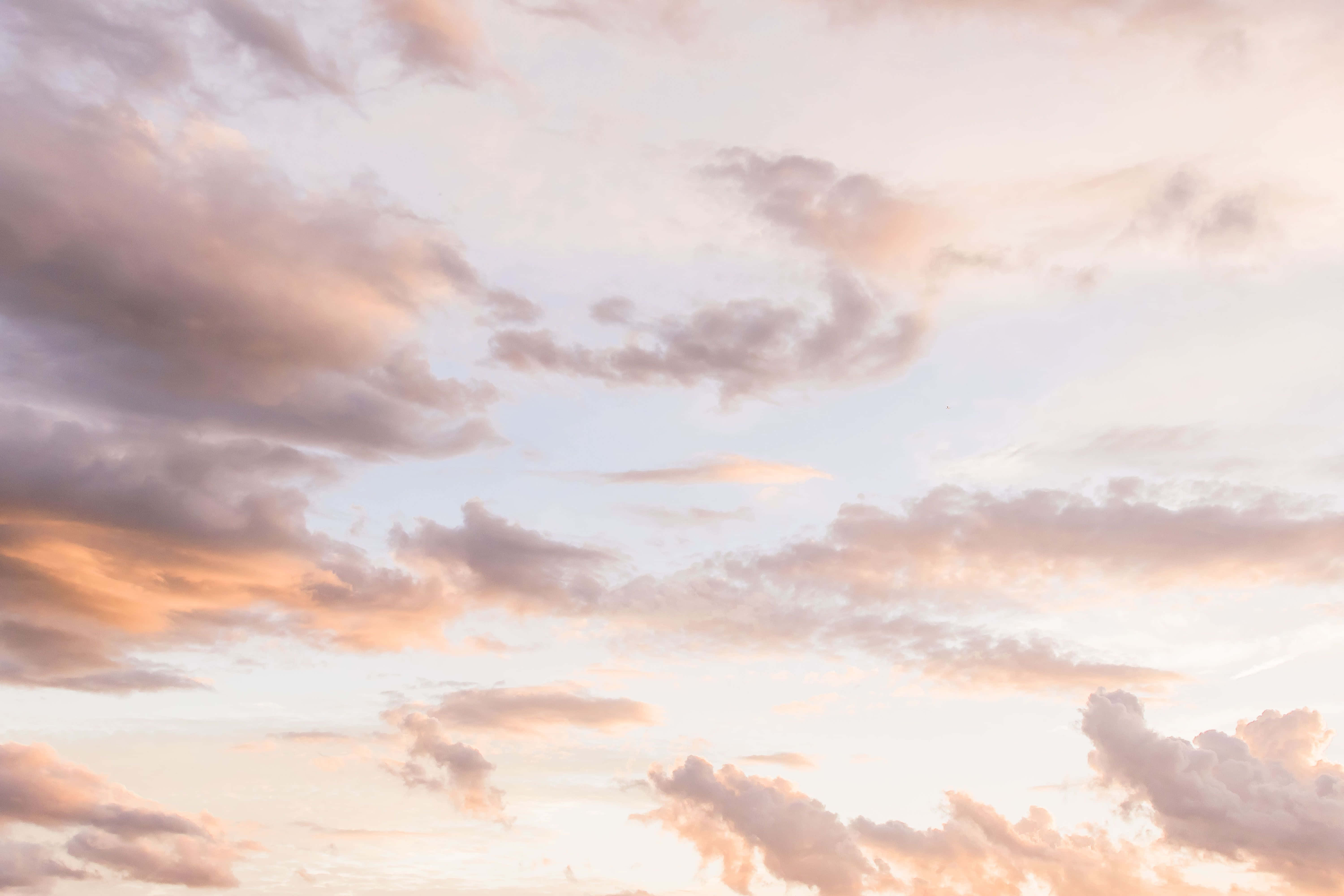 Æstetisk himmel pastel hvid baggrund Wallpapers