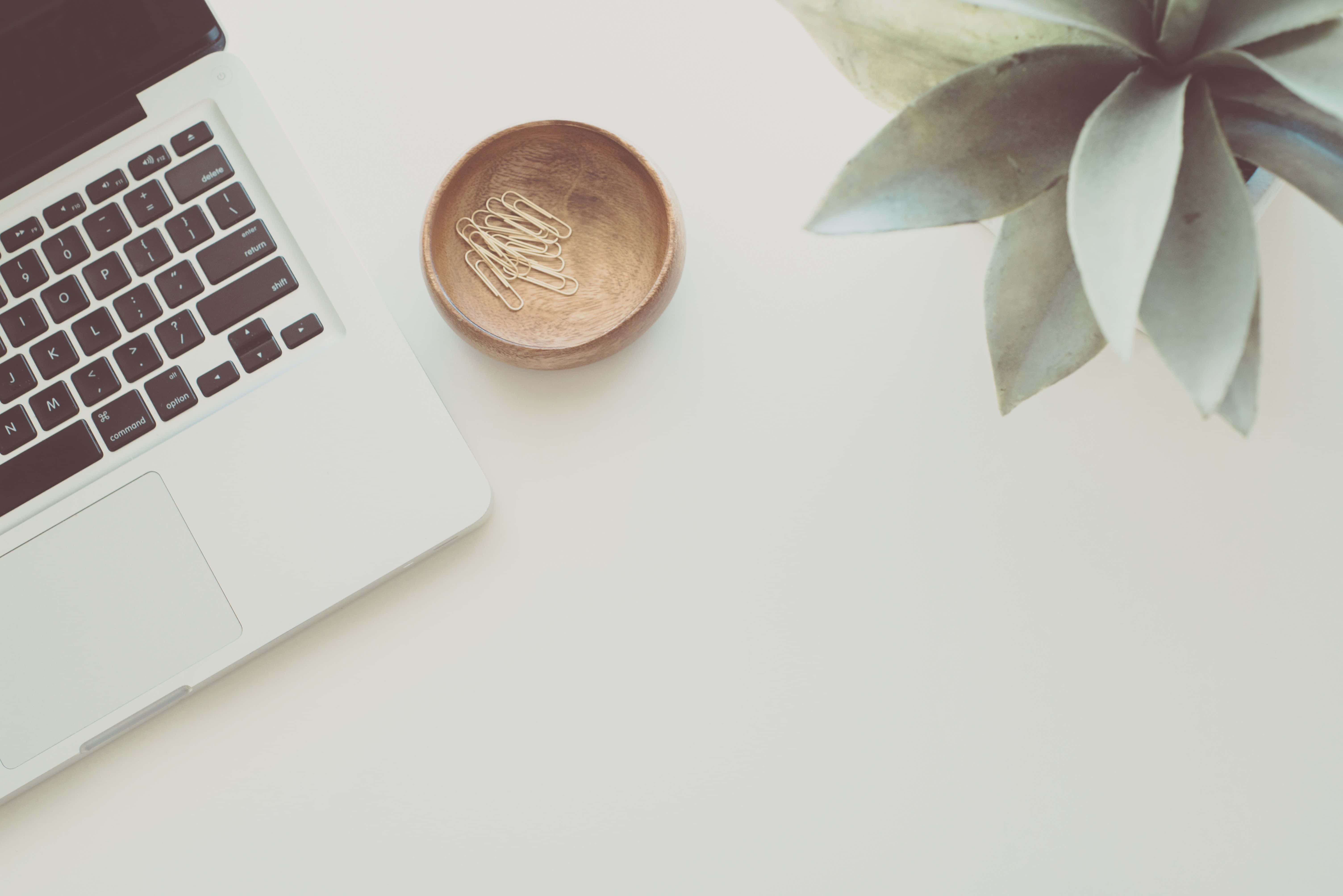 Æstetisk minimalistisk kontorbord LinkedIn-baggrund Wallpapers