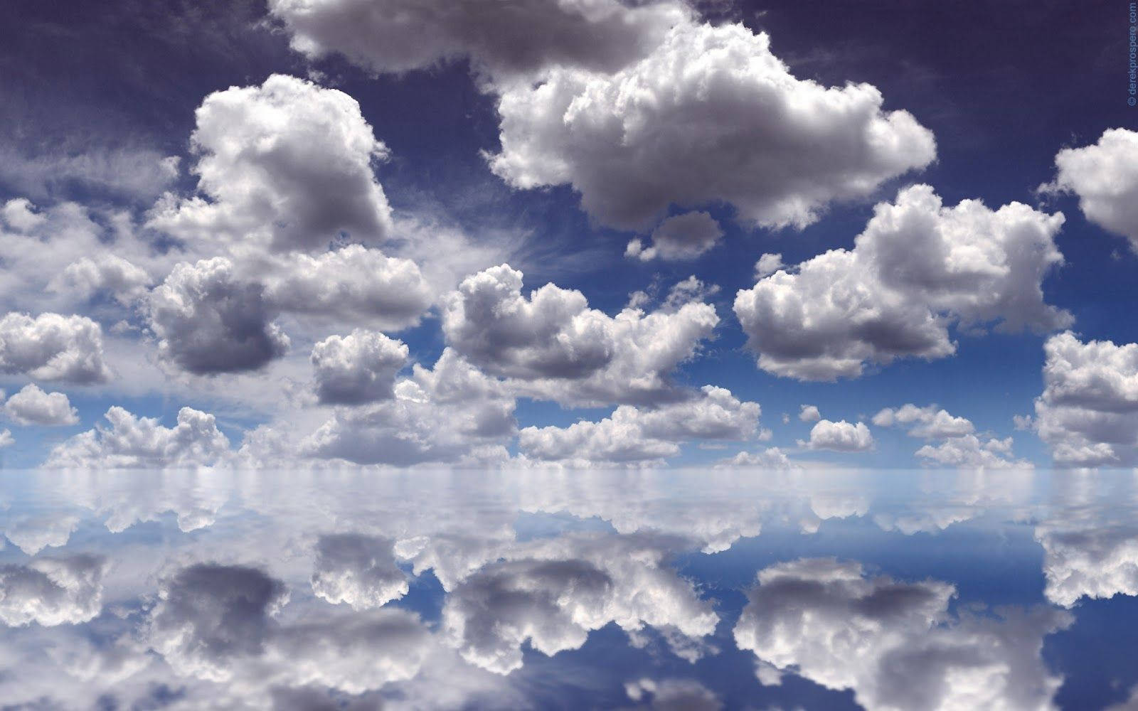 Æstetisk skyrefleksion Wallpapers