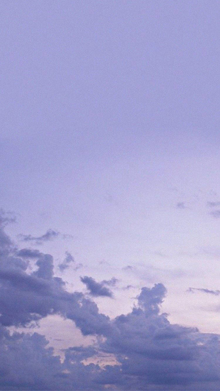 Æstetiske lilla skyer til iPhone Wallpapers