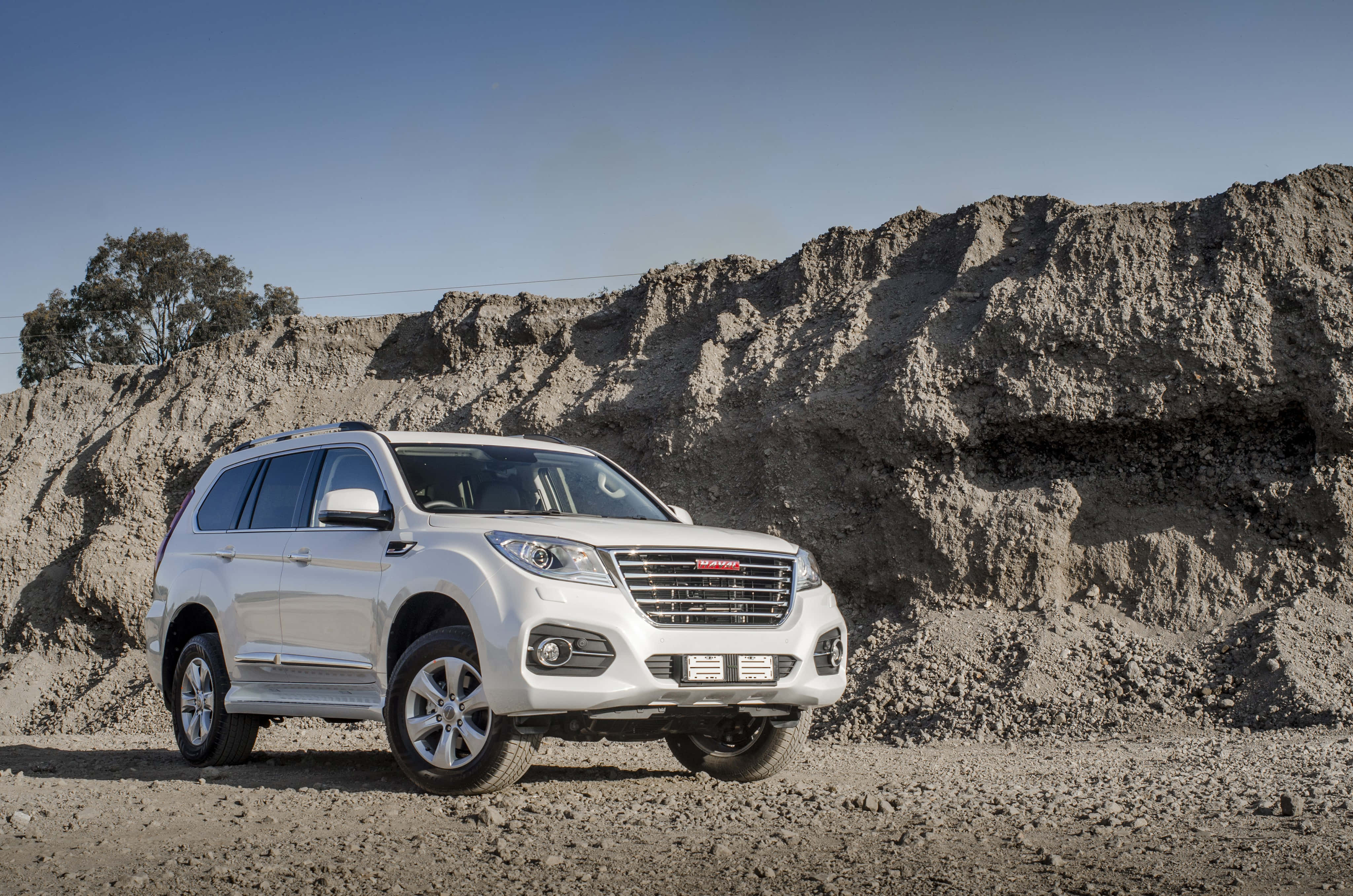 Stilfuld Haval SUV Parkerede Udendørs Wallpapers
