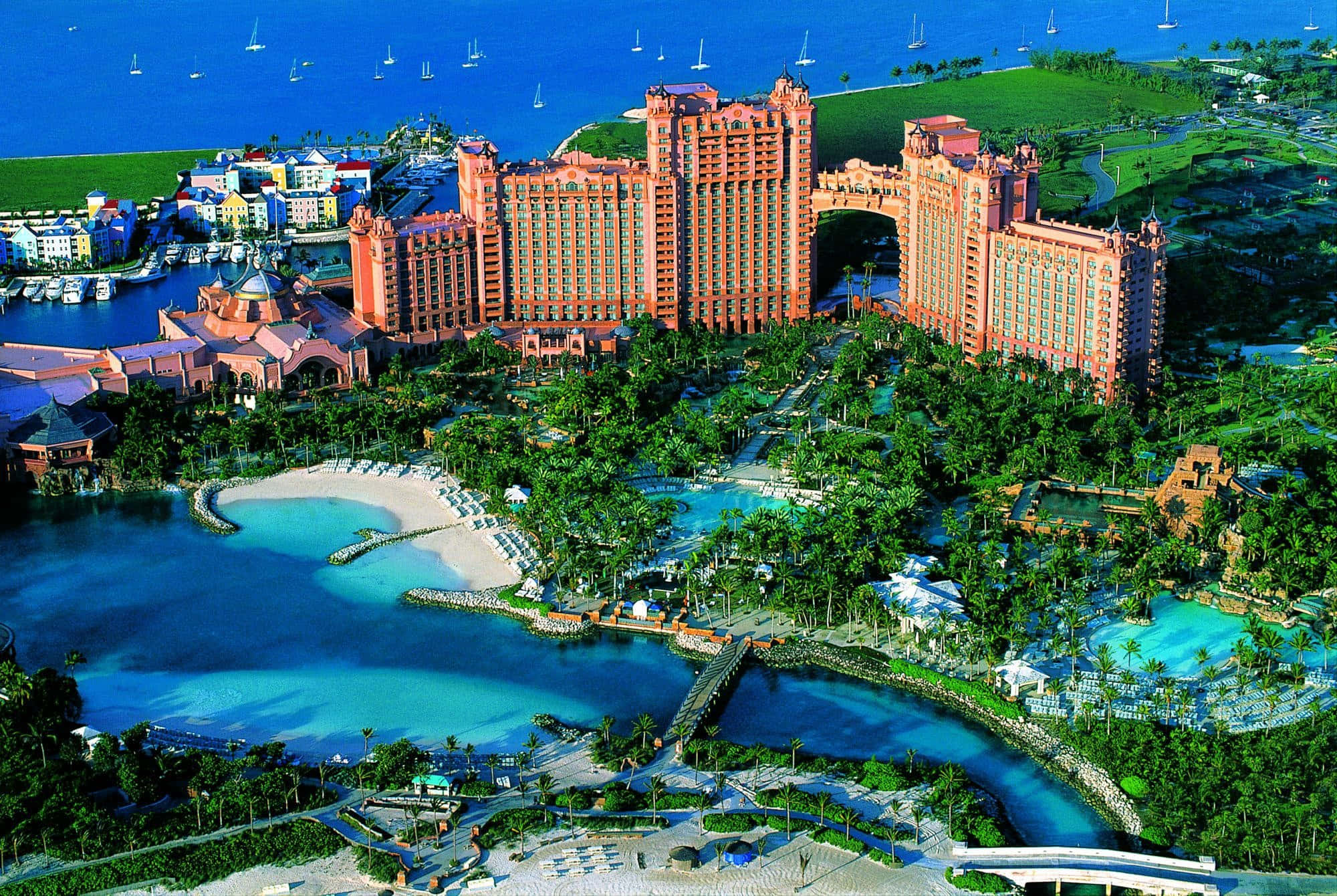 Tårnhøje bygninger i Atlantis Resort Wallpapers