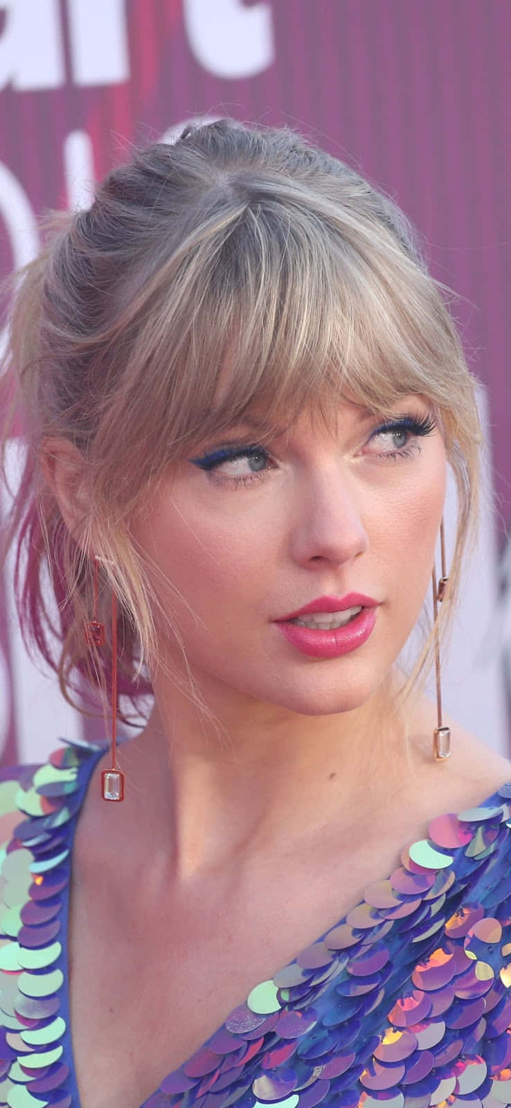 Taylor Swift er på toppen af verden! Wallpapers