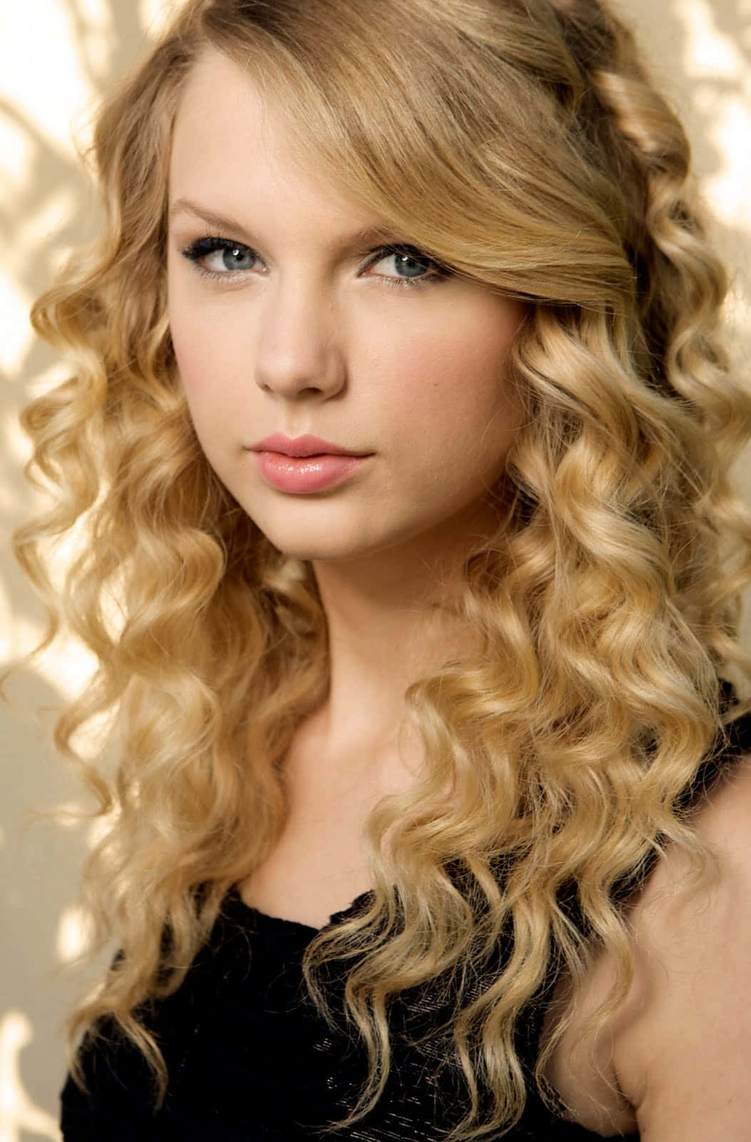 Taylor Swifts smukke smil Wallpapers