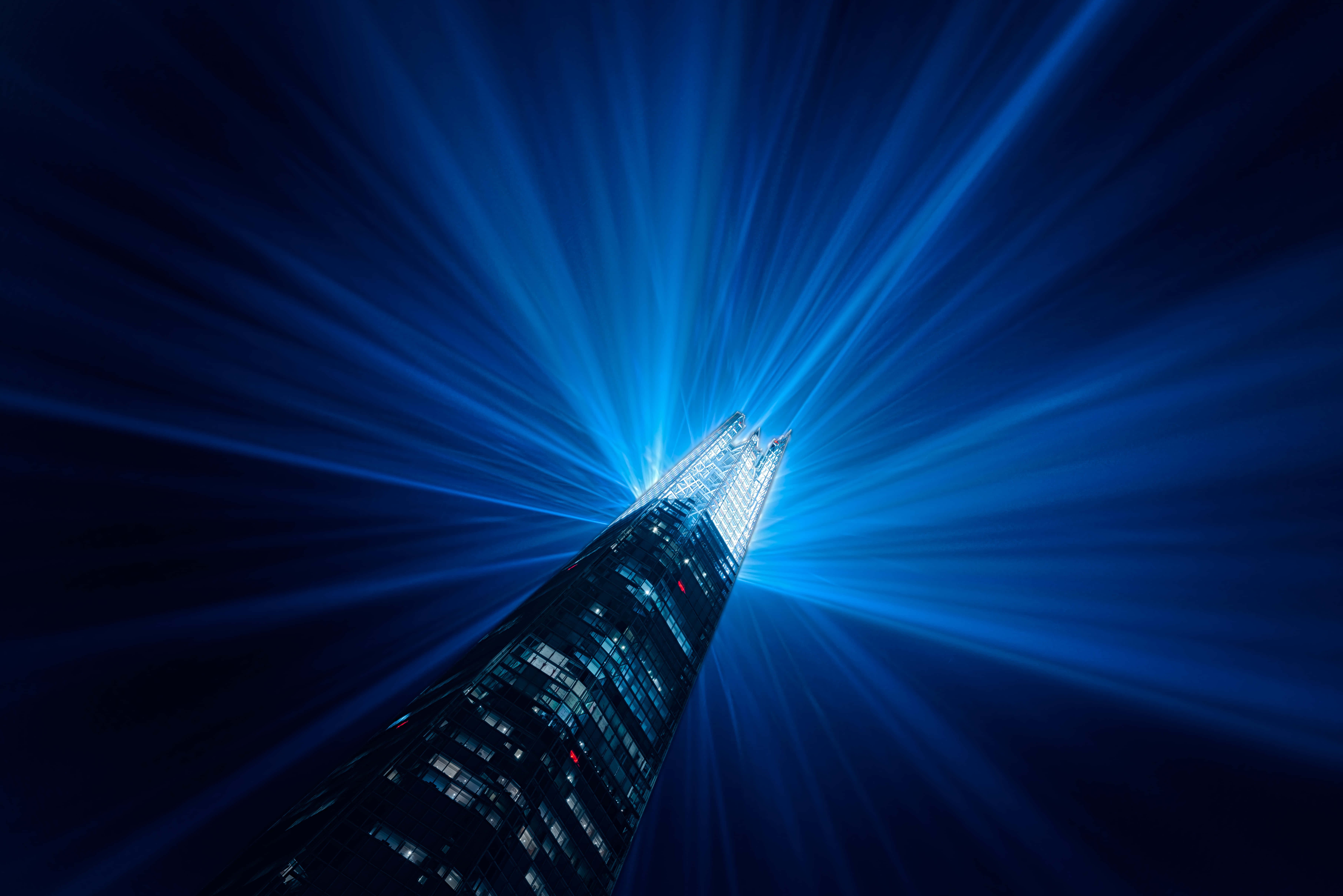 The Shard med blå lys Wallpapers