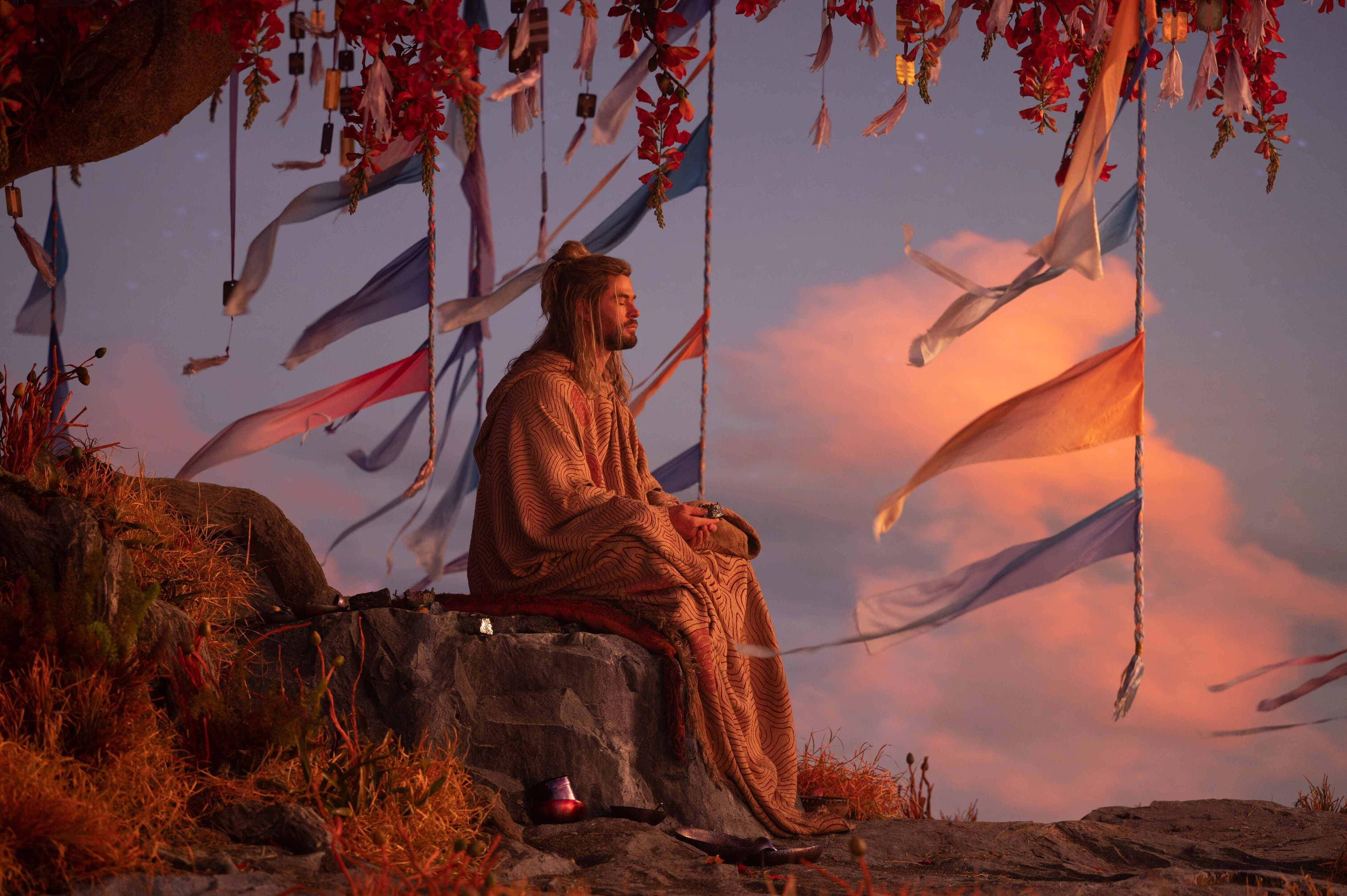 Thor Love And Thunder mediterende Thor Wallpapers