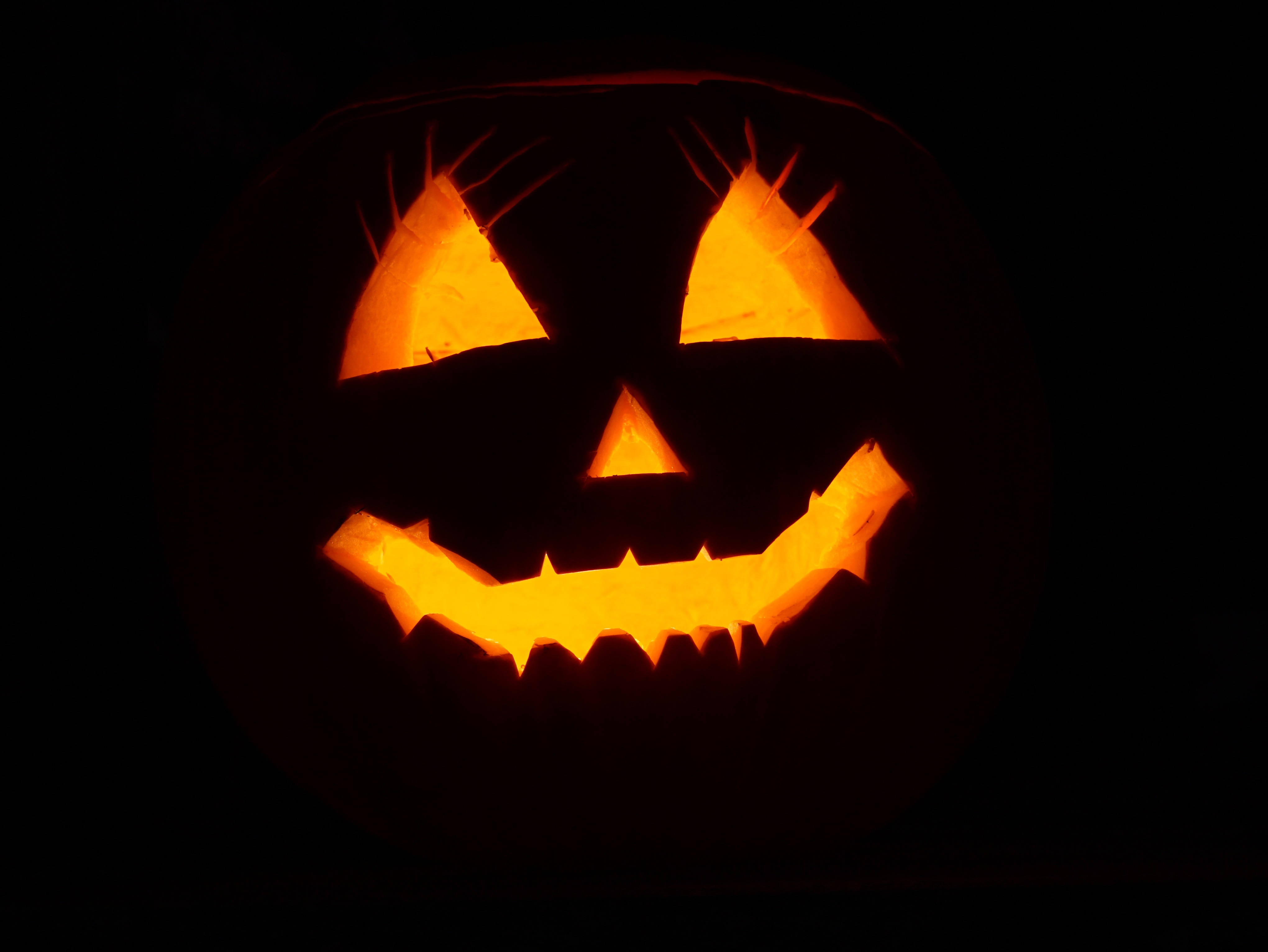 Trick or Treat - Fejr Halloween med et sort græskar Wallpapers