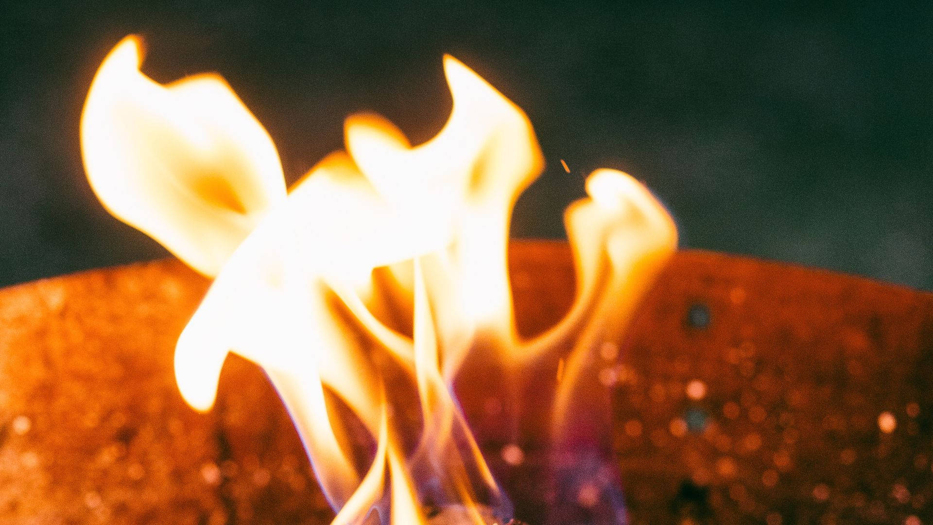 Udendørs ildvarme Wallpapers