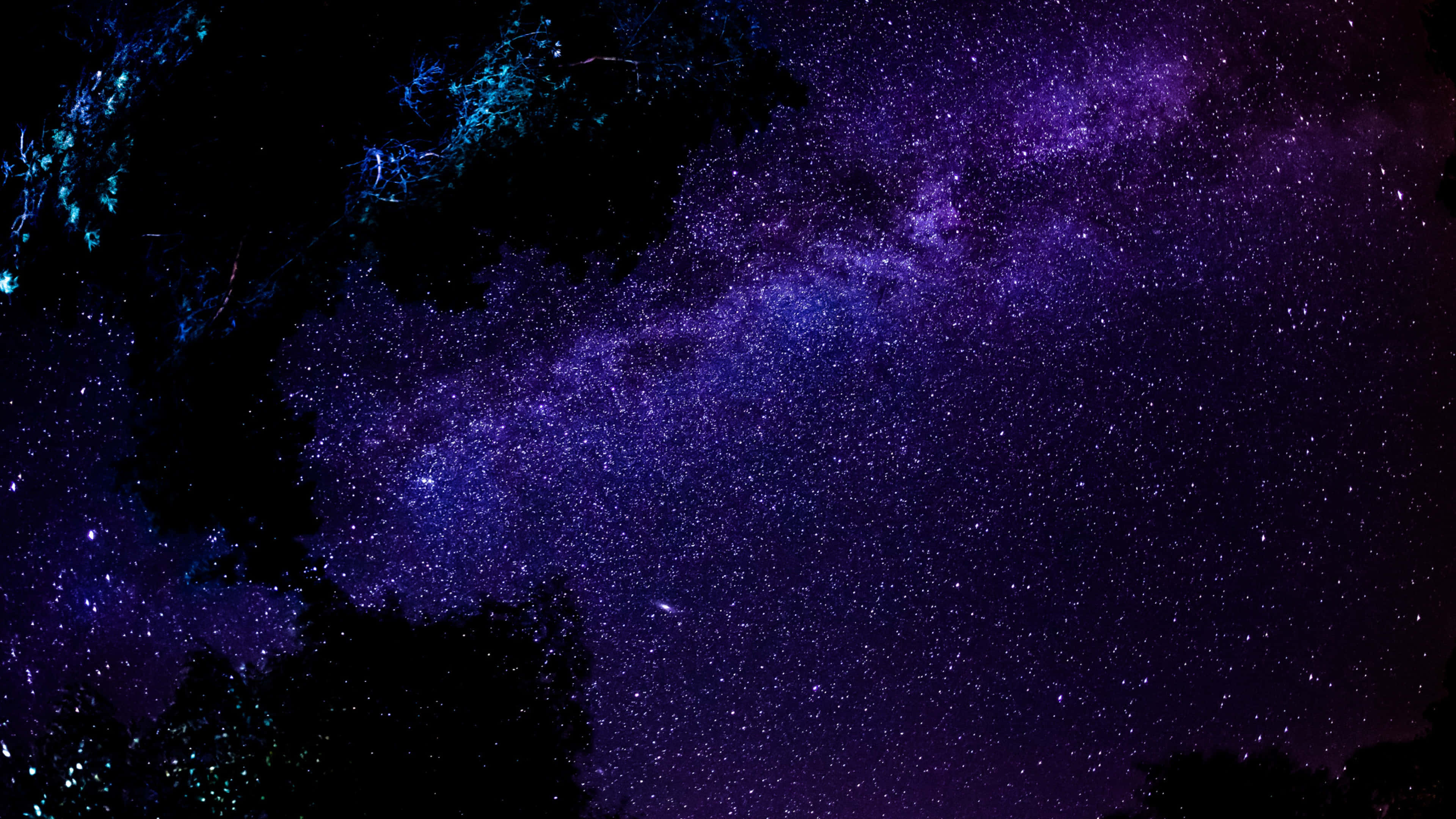 Udforsk galakserne uden nogensinde at forlade dit hjem! Wallpapers