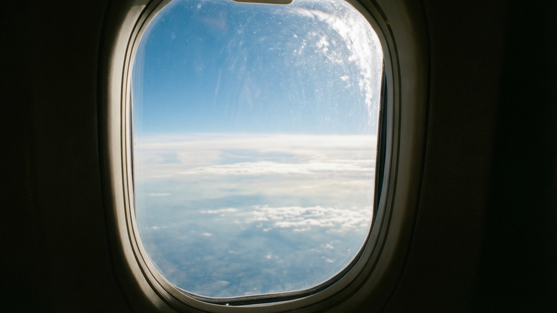 Udsigt fra flyvindue mod himlen Wallpapers