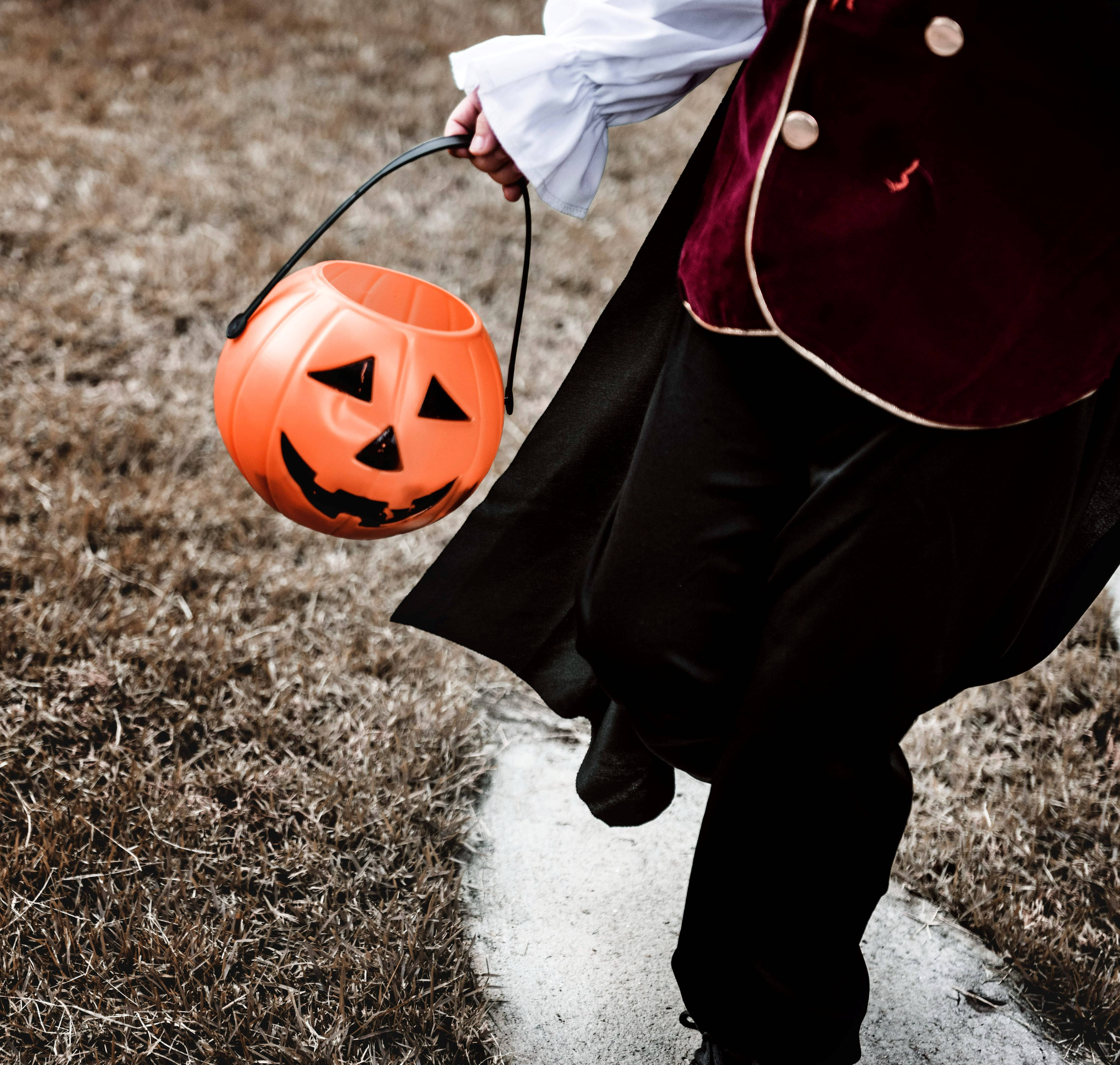 Uhyggelig men sød Halloween slikskål Wallpapers