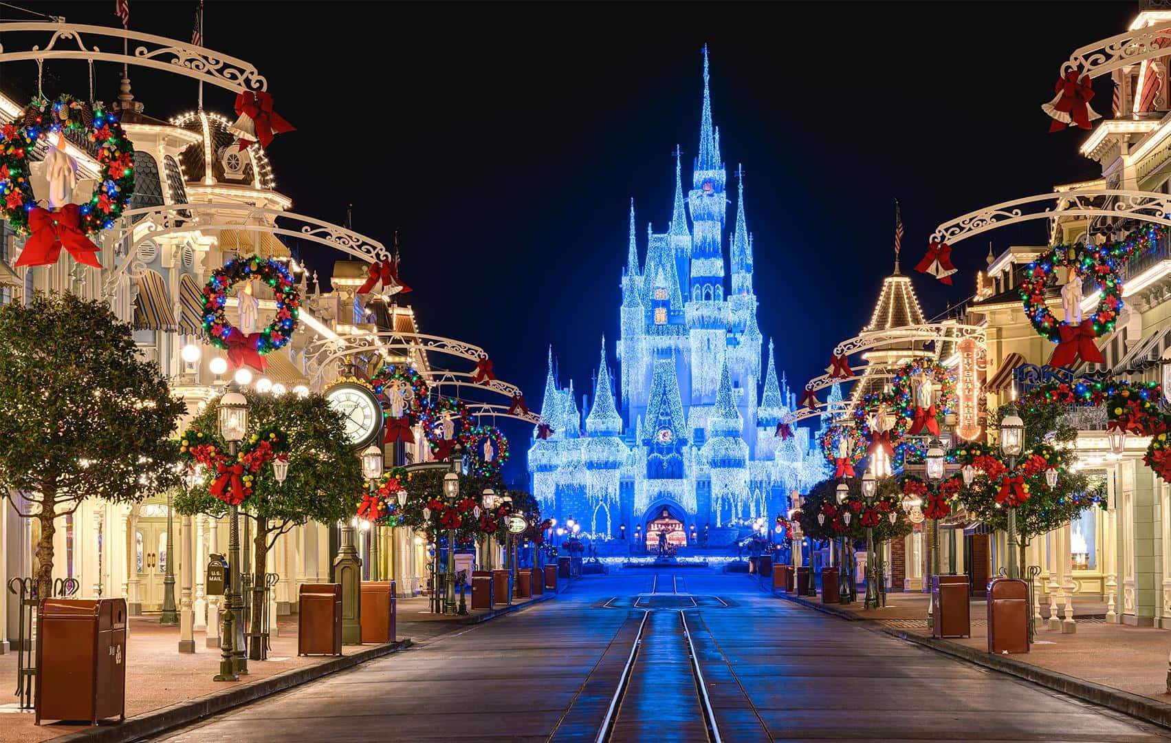 Zoom-baggrund med Walt Disney World Resort i juletema Wallpapers