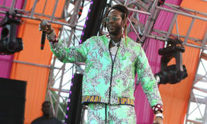 2 Chainz ved Revolve Festival wallpaper — Detaljeret Wallpapers