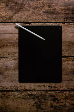Apple iPad Pro på træ — iPad Pro Wallpapers