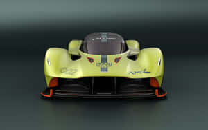 Aston Martin Valkyrie racer på banen — MacBook Pro 13 Wallpapers
