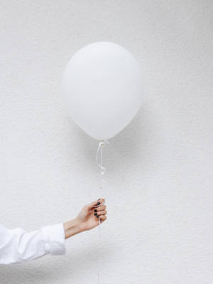 Ballon i hvid æstetik tapet — 3:4 Wallpapers