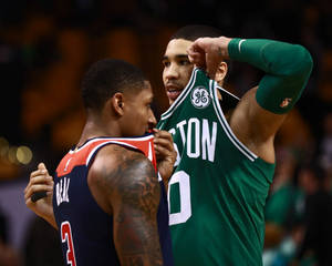 Bradley Beal i konflikt med Bostons Jayson wallpaper — 5:4 Wallpapers