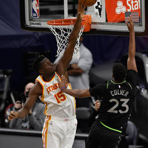 Clint Capela blokerer Jerrett Culver wallpaper — Nat Wallpapers