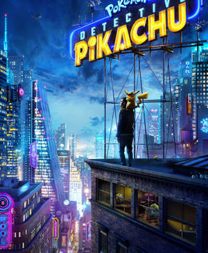 Detektiv Pikachu og mand på taget tapet — Galaxy Z Fold 5 Wallpapers