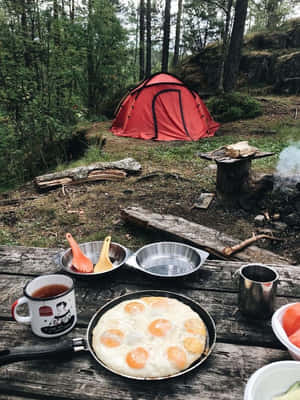 En fredelig vintercampingplads under stjernehimlen — 3:4 Wallpapers