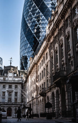 Gaderne under The Gherkin — Xiaomi Pad Mini Wallpapers