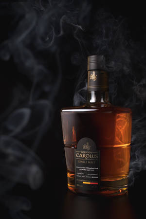 Gouden Carolus Rund Whisky Flaske — Xiaomi Pad 8 Wallpapers