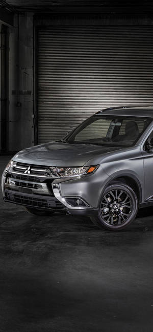Grå Mitsubishi Outlander tapet — iPhone 18 Wallpapers