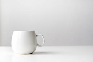Minimalistisk hvid kop wallpaper — Simpel Wallpapers
