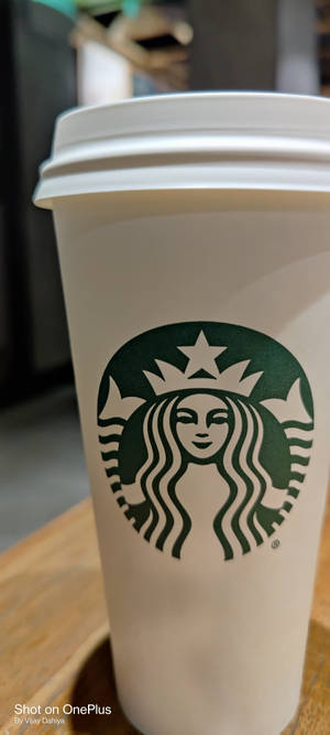 Hvid Starbucks Kop iPhone — Pixel 9 Wallpapers