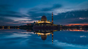 Jakarta vandrefleksion baggrundsbillede — Skumring Wallpapers