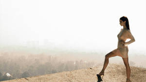Jennifer Love Hewitt i sexet kjole wallpaper