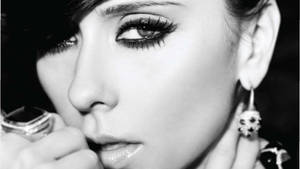 Jennifer Love Hewitt Fortryllende Blik tapet
