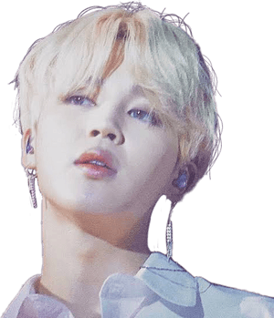 Jimin med blondt hår elegant look