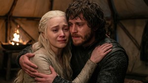 Jon Snow og Daenerys Targaryen deler et følelsesladet øjeblik
