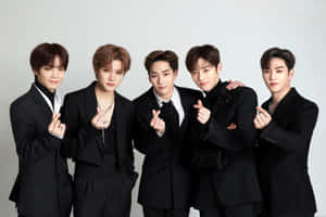 nuest — Kpop GIF Wallpapers