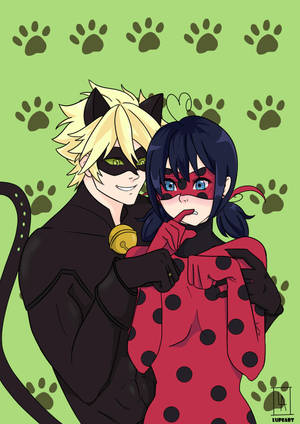 Wallpaper med Ladybug og Cat Noir kysser med hundemønster — Mariehøne og sort kat kys Wallpapers