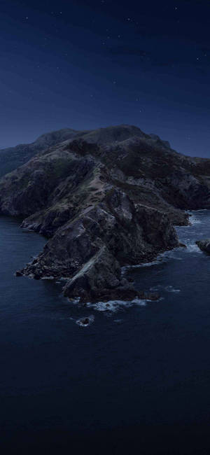MacOS Catalina dyb blå himmel baggrundsbillede — iPhone 11 Pro Wallpapers