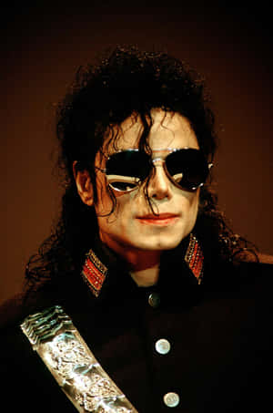 Michael Jackson ikonisk positur under optræden i 1991 — Honor MagicPad 3 Pro Wallpapers
