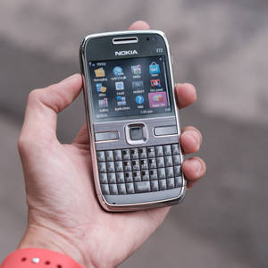 Nokia E72 Tastaturtelefon — Nokia Wallpapers