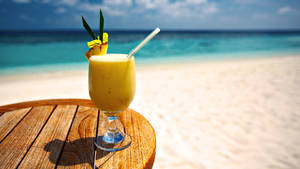 Pina Colada tropisk drik wallpaper — Chromebook Wallpapers