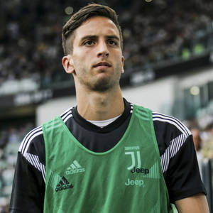 Rodrigo Bentancur iført grøn trøje — Fodbold Wallpapers