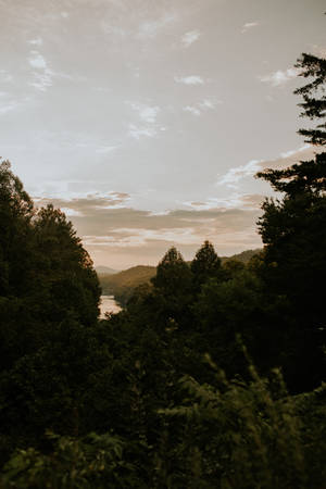 Smoky Mountains med Udsigt over Sø — Xiaomi Pad 8 Pro Wallpapers