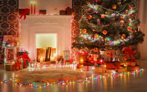 Smuk juletræ med farverige lys — Smuk jul Wallpapers