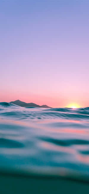 Rolig Mobil — iPhone 13 Pro Wallpapers